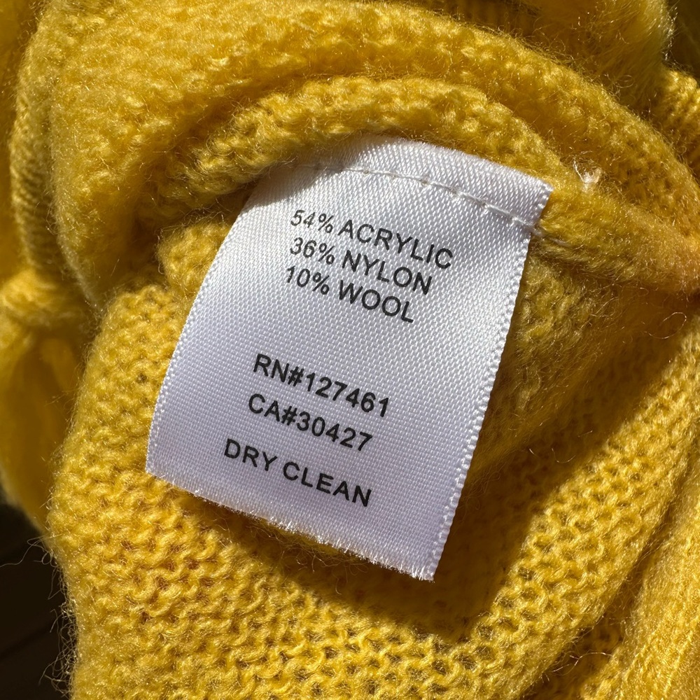 NWOT Wildfox White Label Yellow Smiley Face Fringe Poncho - Picture 5 of 6